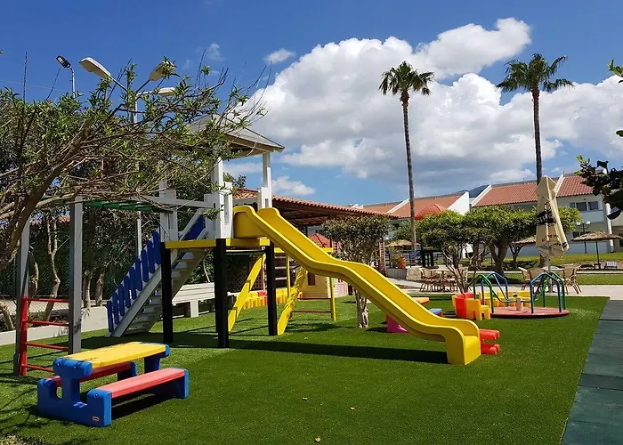 מלון דירות Ilios K Village 4*